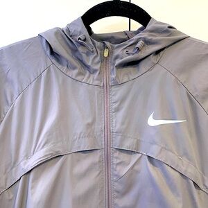 Nike shield running jacket windbreaker in warm gray size XL women’s